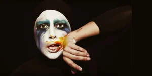 লেডি গাগা : “দ্য মাদার মনস্টার”